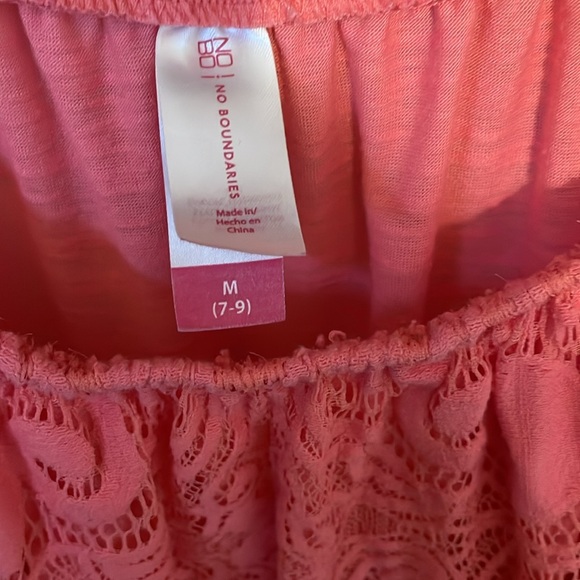 Cold shoulder blouse size M - Picture 3 of 4